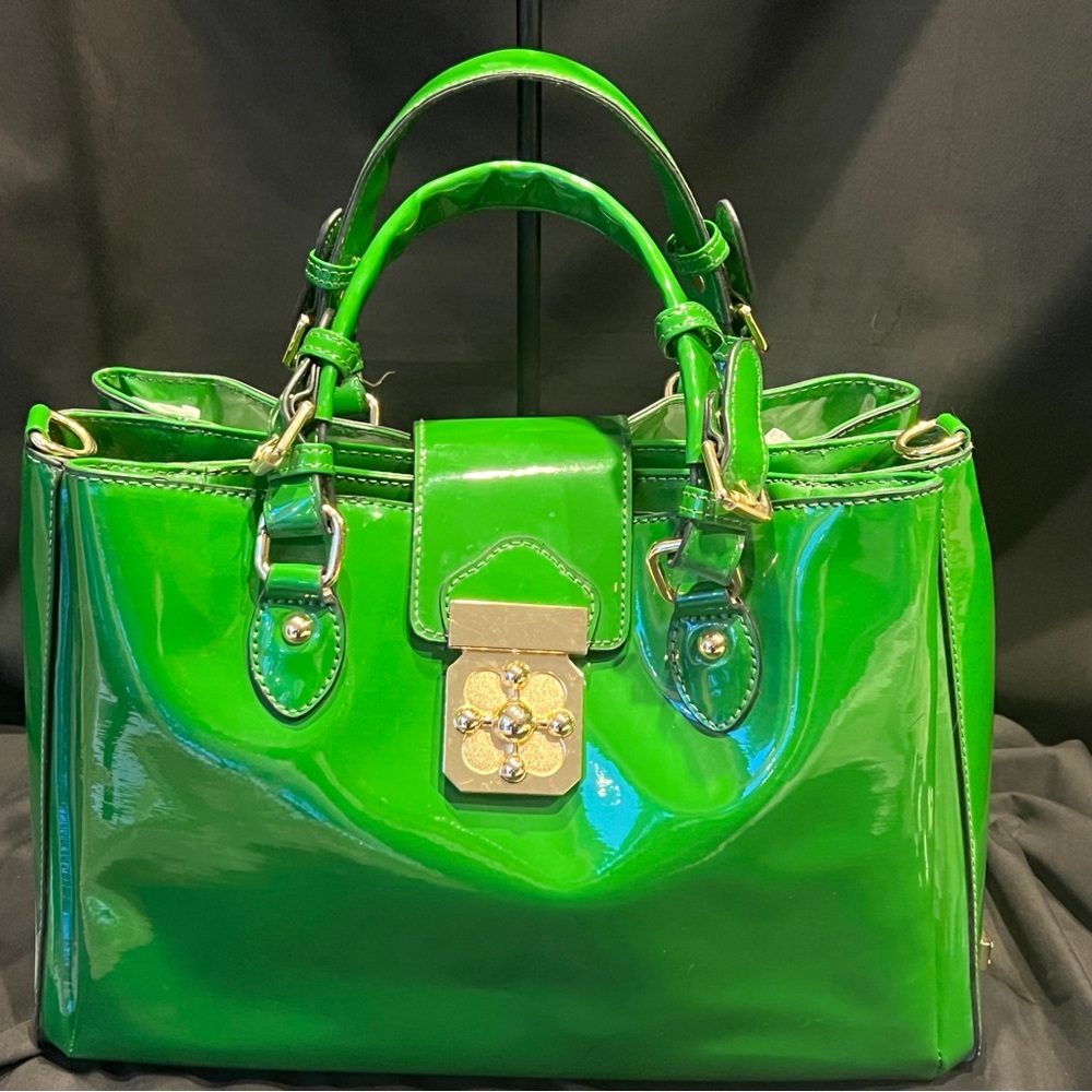 Stunning green purse